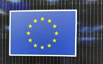 नवीनतम कंपनी ब्लॉग के बारे में यूरोपीय संघ की नीतियाँ चीनी और यूरोपीय पीवी मॉड्यूल के बीच लागत के अंतर को कम कर सकती हैं।